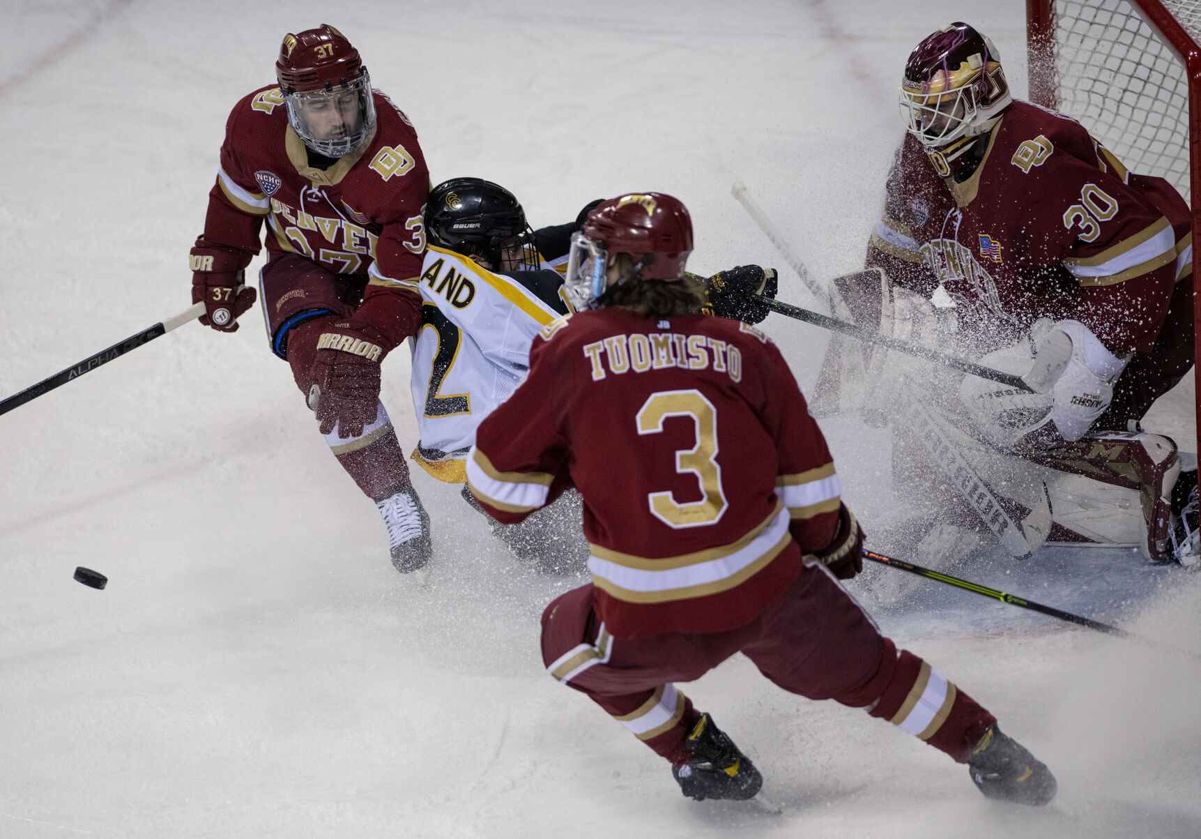 022621-s-cchockey 17.jpg